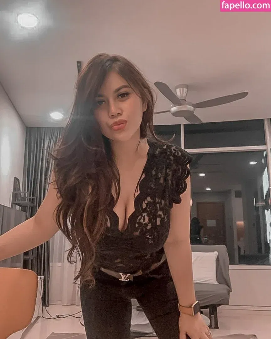 Renna Dyana Onlyfans Photo Gallery 