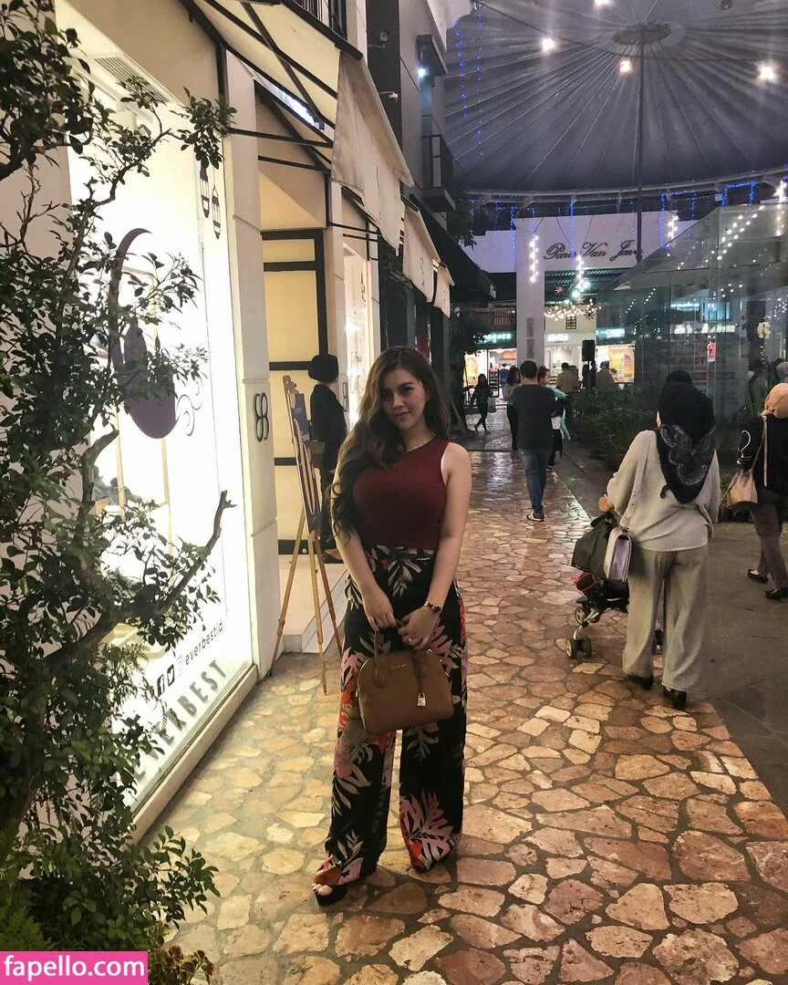 Renna Dyana Onlyfans Photo Gallery 