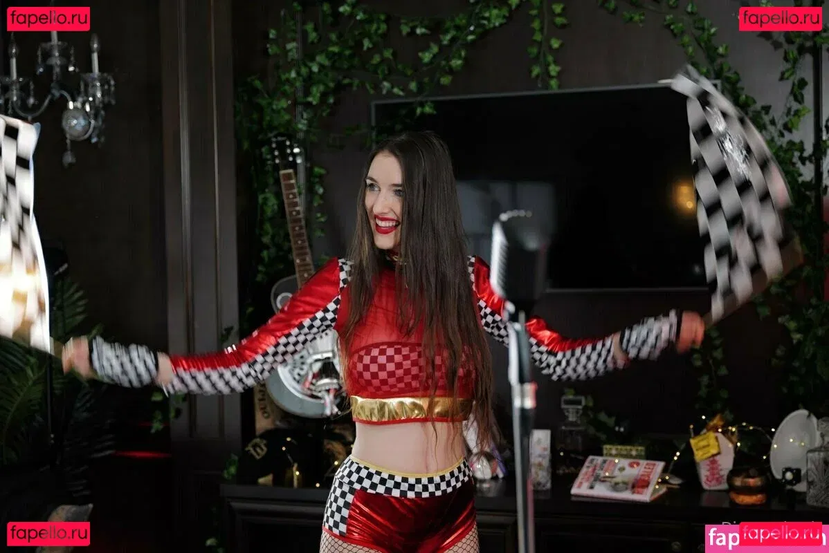 piperblushfree Onlyfans Photo Gallery 