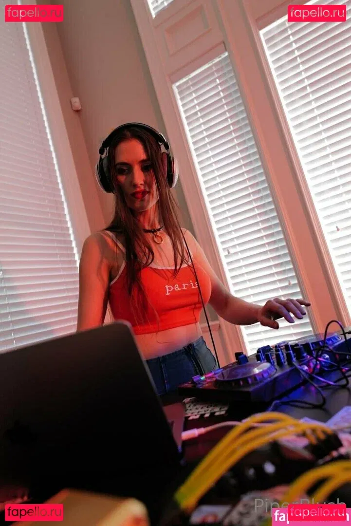 piperblushfree Onlyfans Photo Gallery 