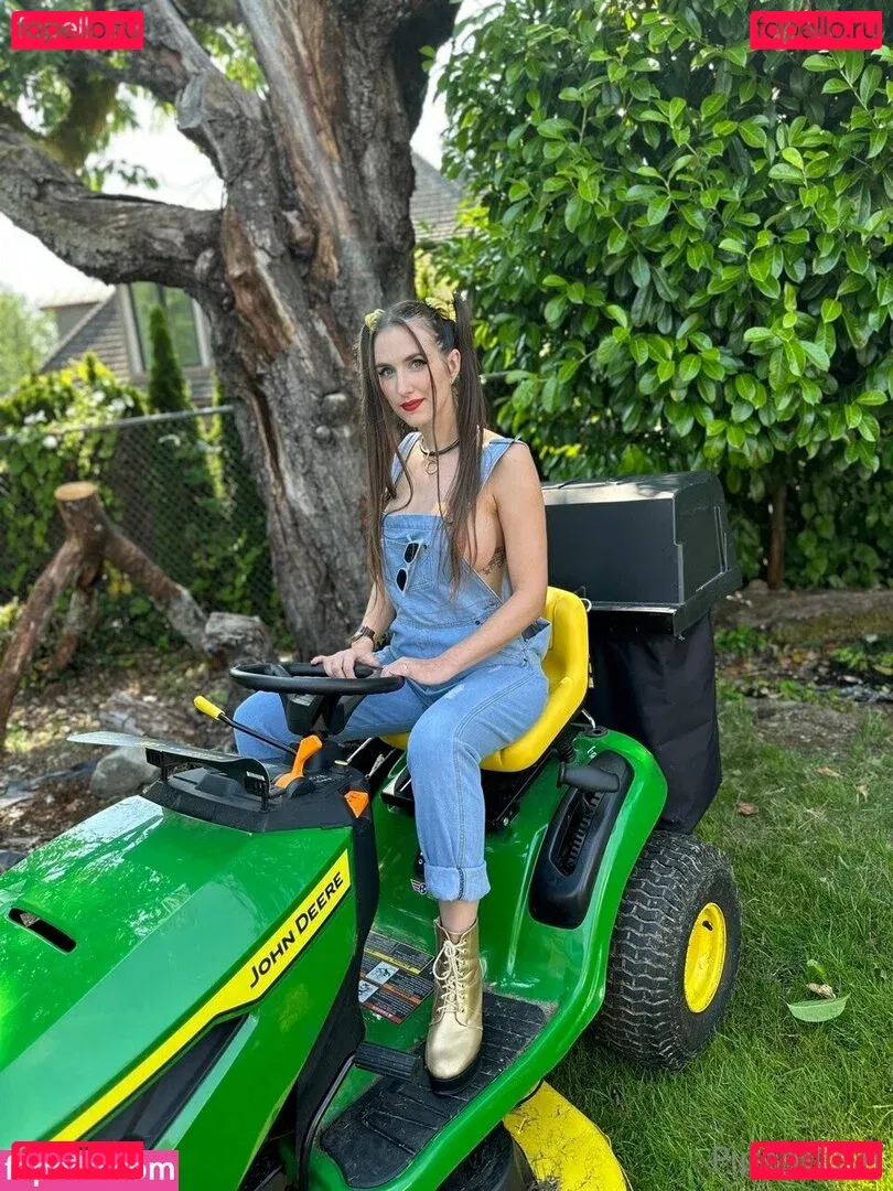 piperblushfree Onlyfans Photo Gallery 