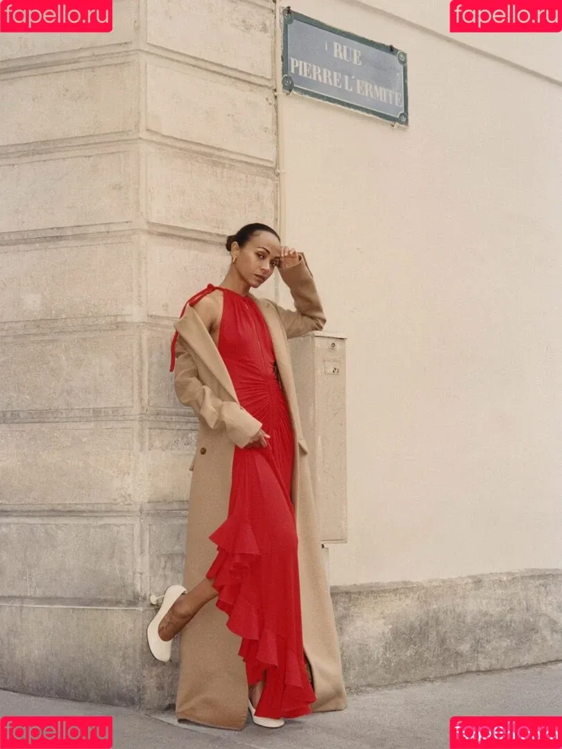 Zoe Saldana Onlyfans Photo Gallery 