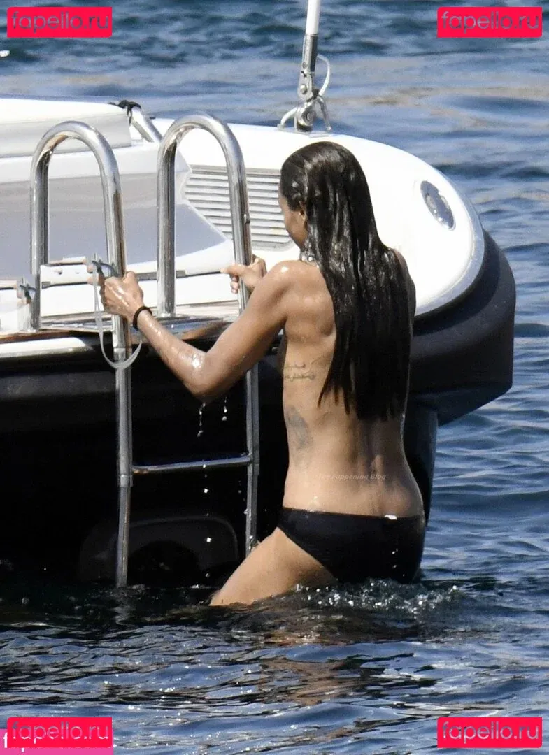 Zoe Saldana Onlyfans Photo Gallery 