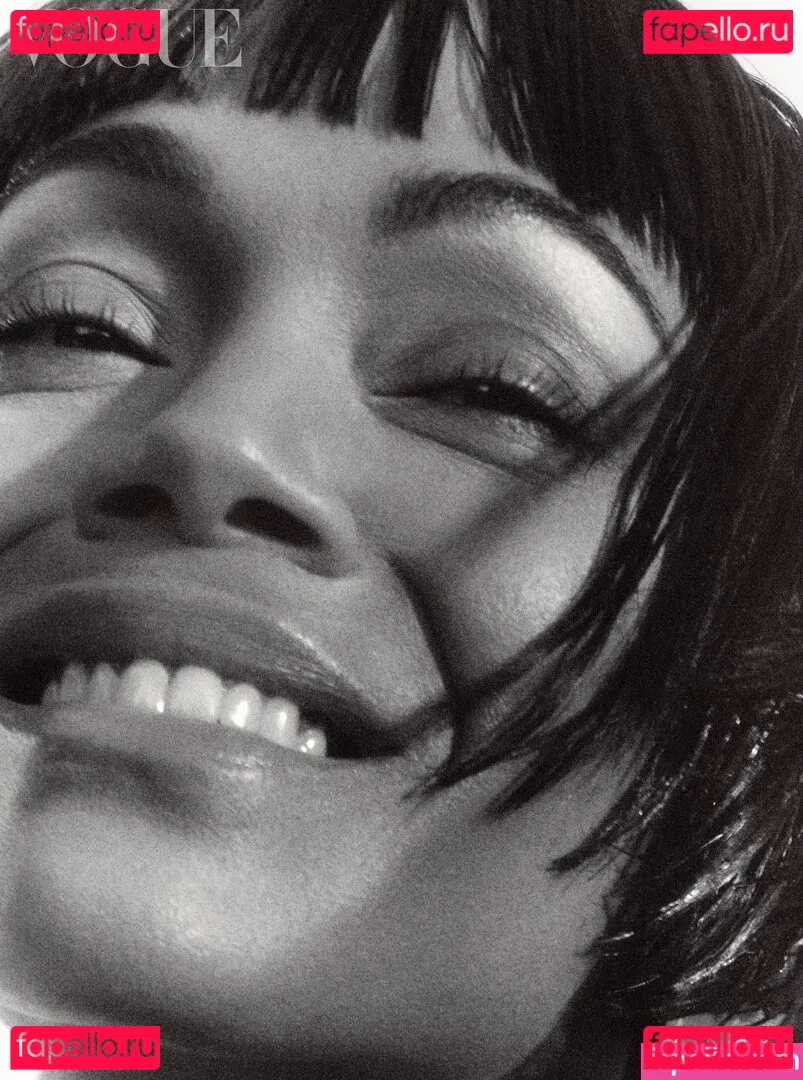 Zoe Saldana Onlyfans Photo Gallery 