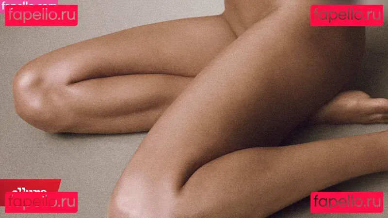 Zoe Saldana Onlyfans Photo Gallery 