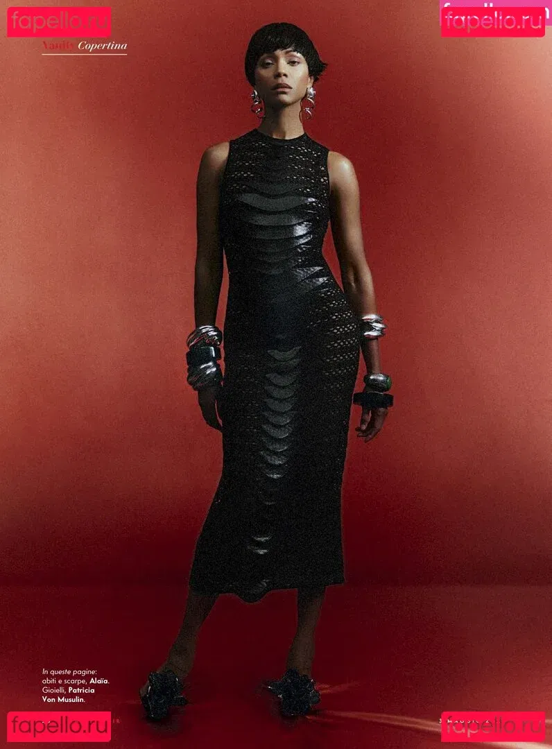 Zoe Saldana Onlyfans Photo Gallery 