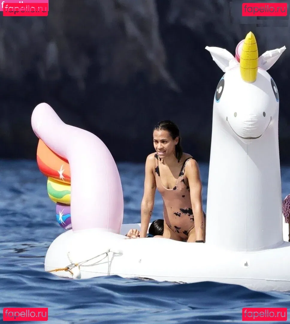 Zoe Saldana Onlyfans Photo Gallery 