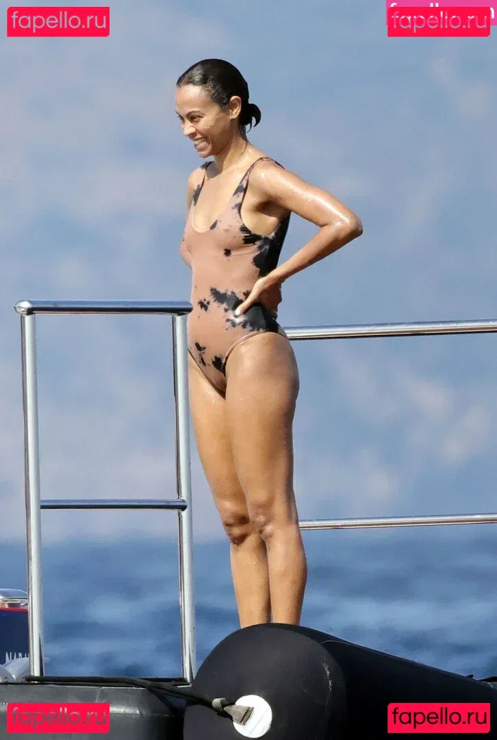 Zoe Saldana Onlyfans Photo Gallery 