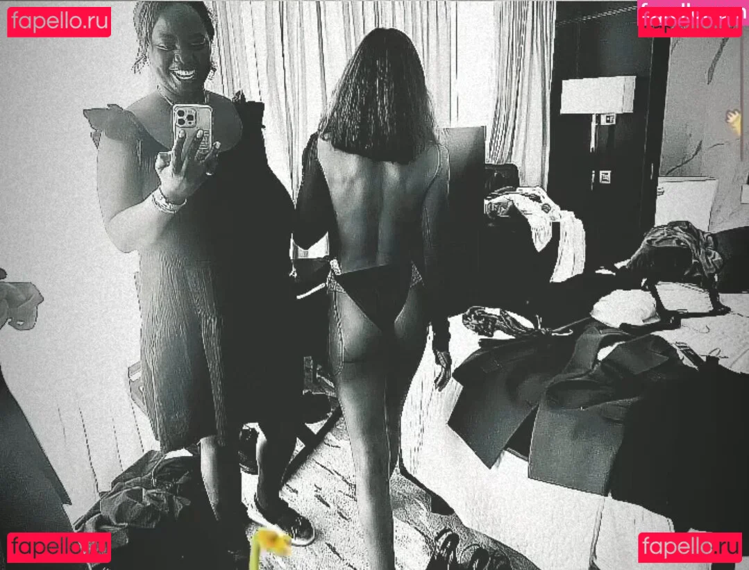 Zoe Saldana Onlyfans Photo Gallery 