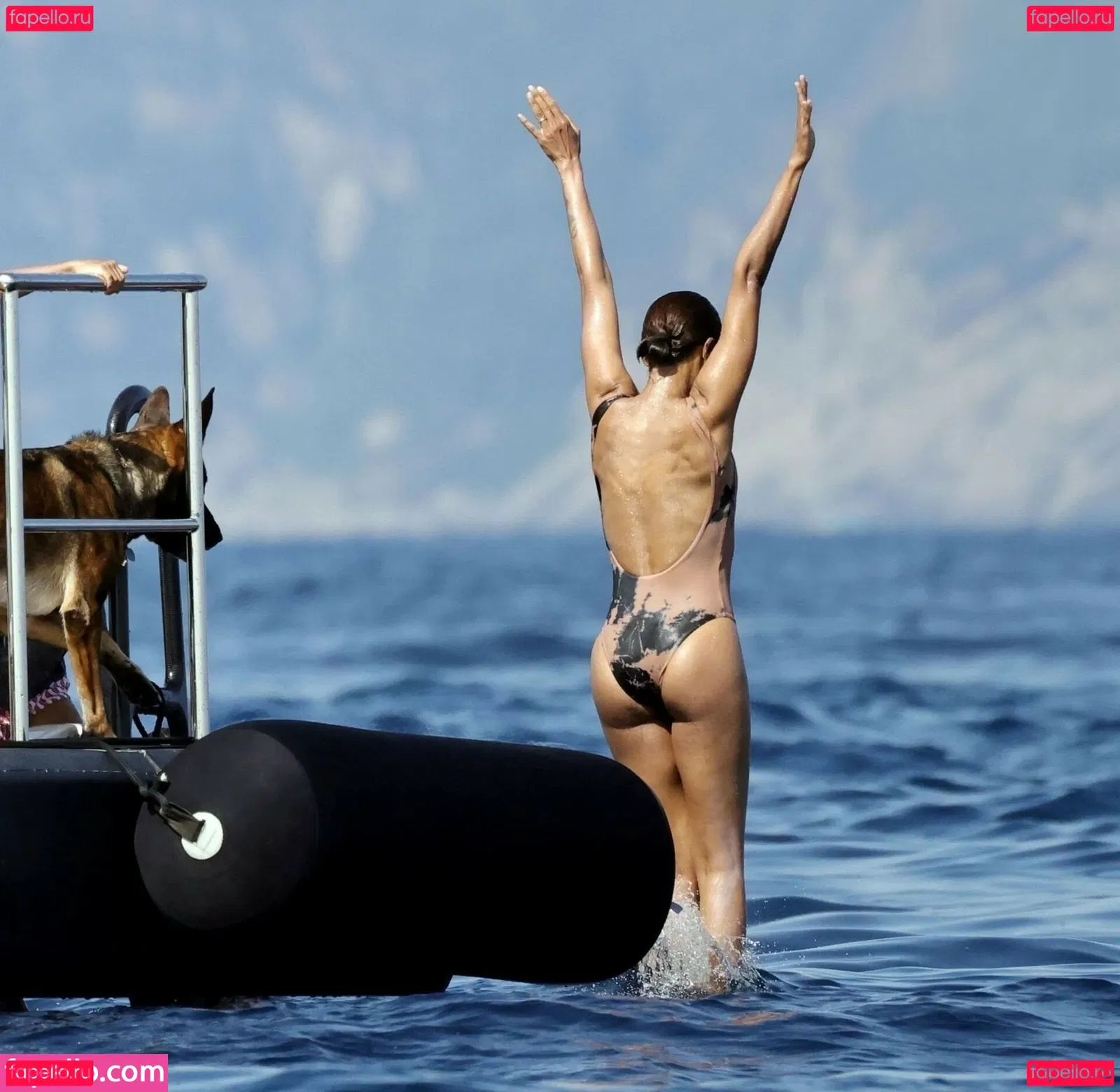 Zoe Saldana Onlyfans Photo Gallery 