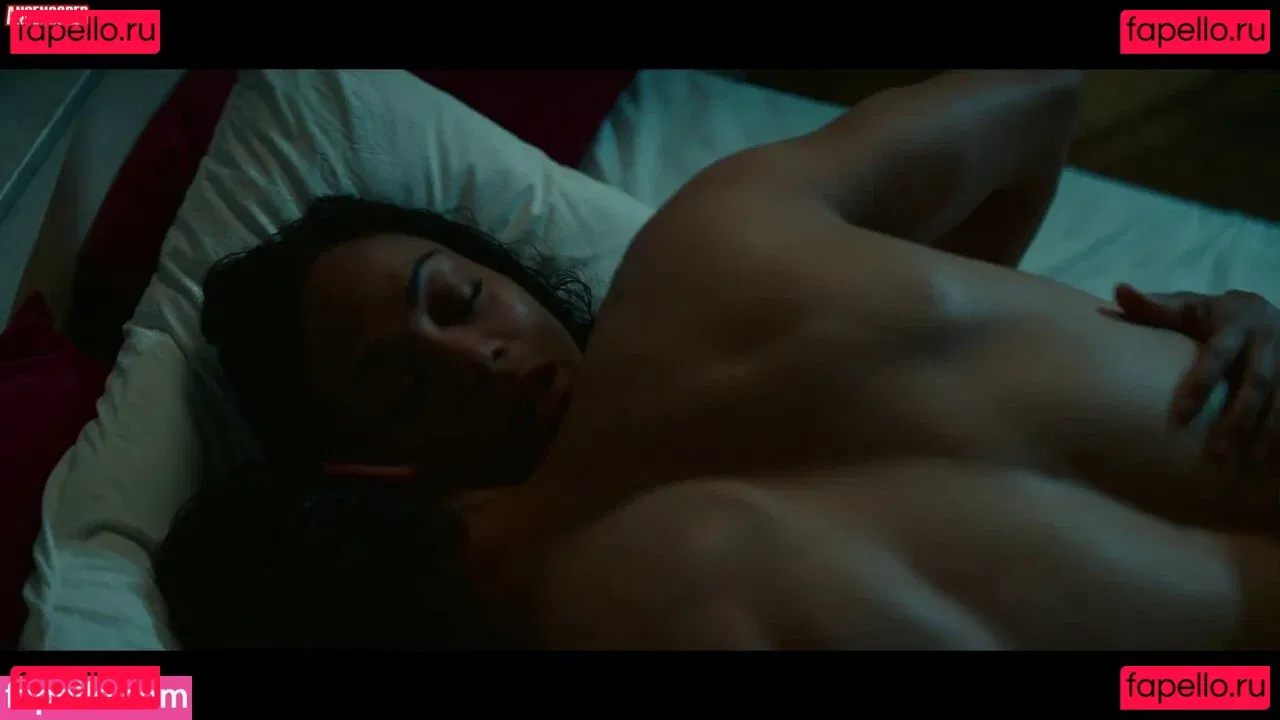 Zoe Saldana Onlyfans Photo Gallery 