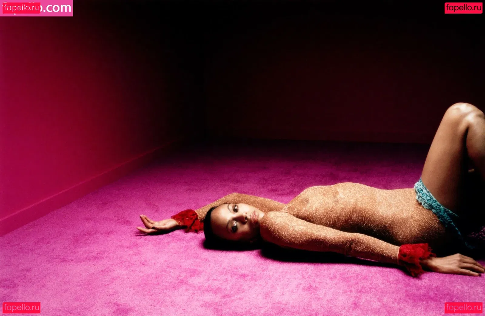 Zoe Saldana Onlyfans Photo Gallery 