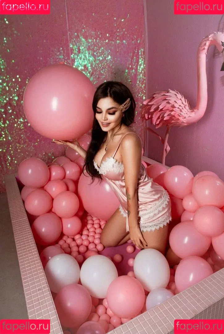 Kalinka Fox Onlyfans Photo Gallery 