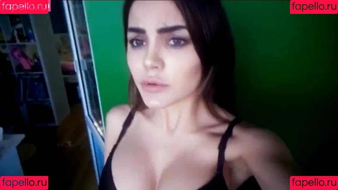 Kalinka Fox Onlyfans Photo Gallery 