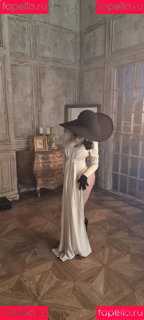 Kalinka Fox Onlyfans Photo Gallery 