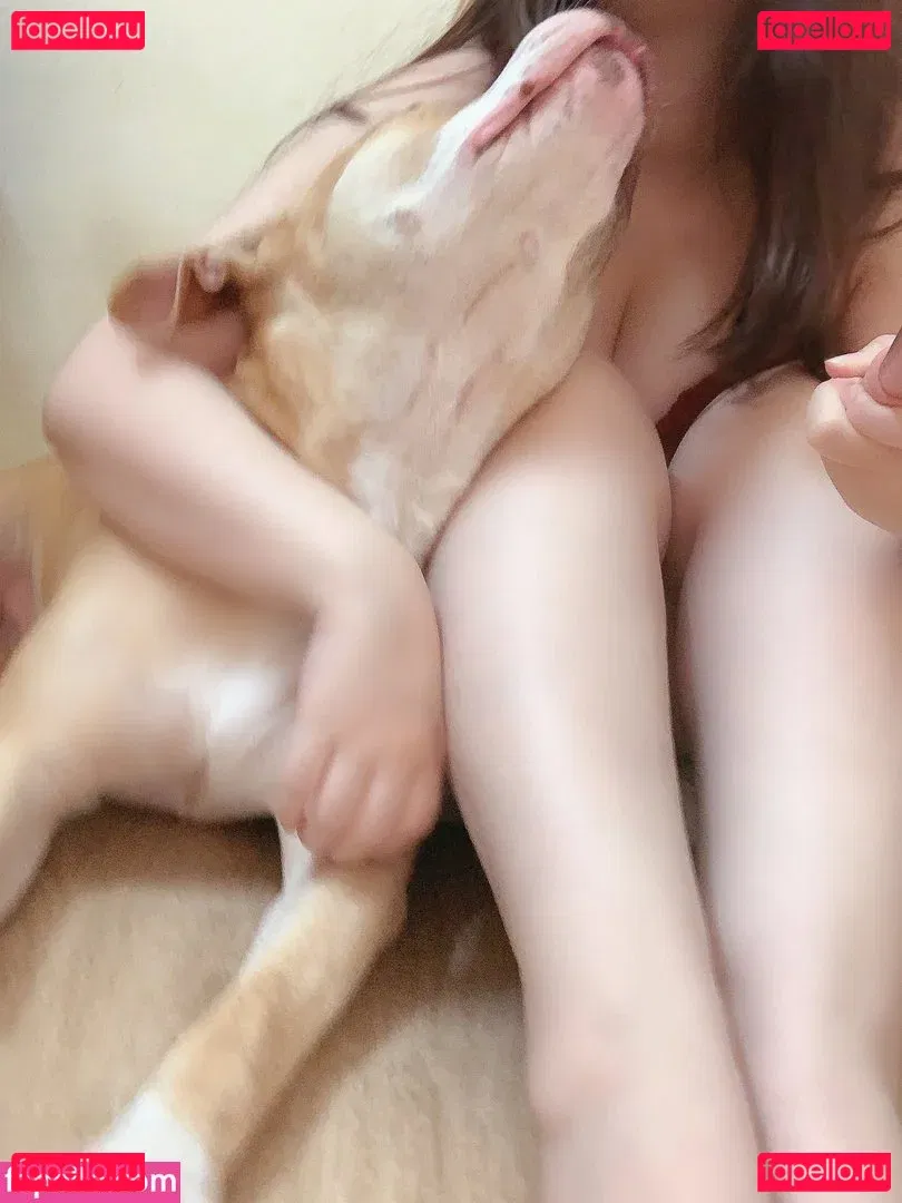 UyUyChan Onlyfans Photo Gallery 