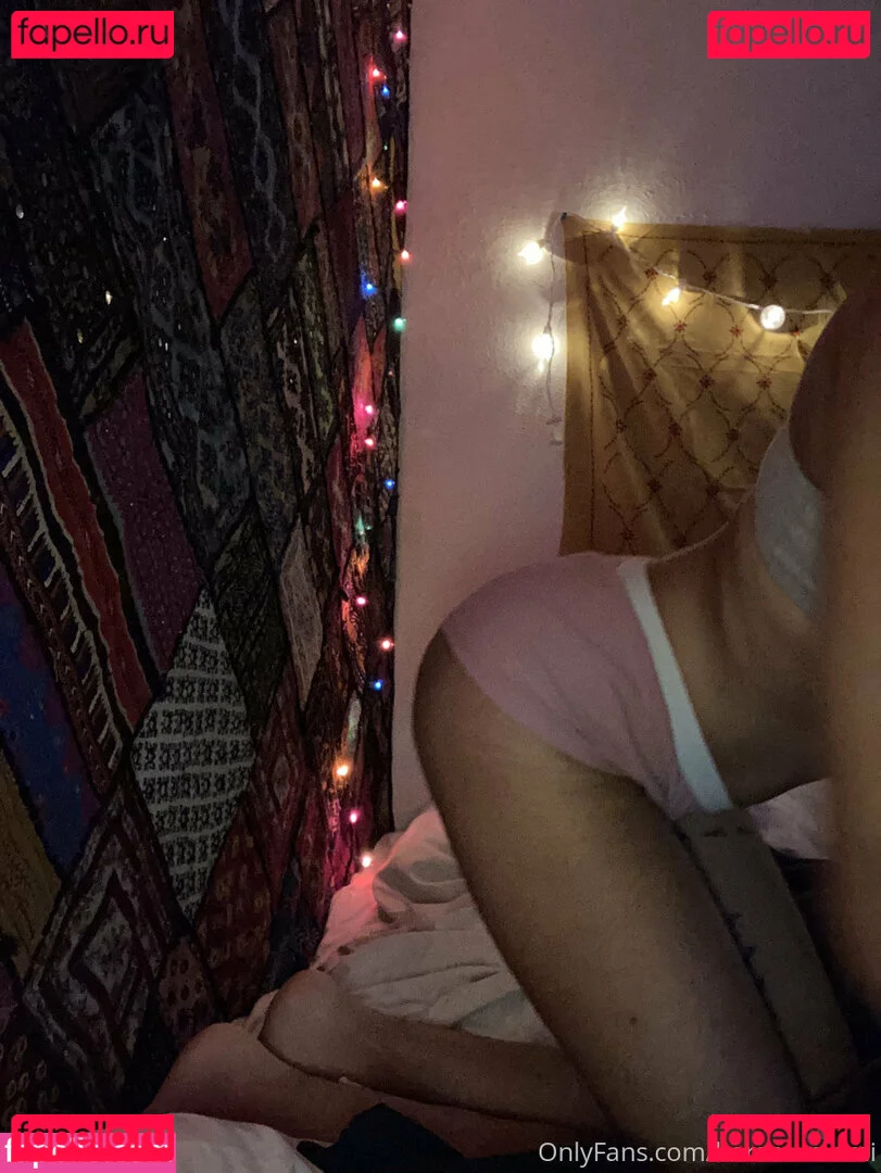 Baby Momo Onlyfans Photo Gallery 