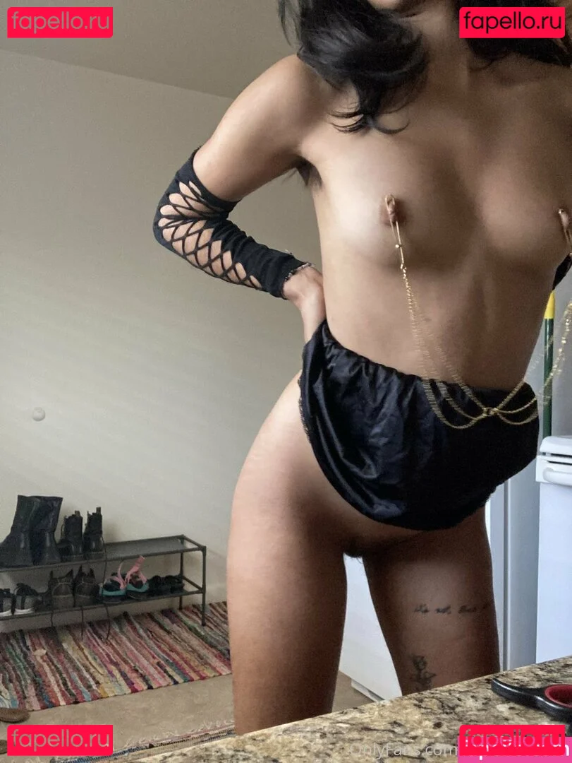 Baby Momo Onlyfans Photo Gallery 