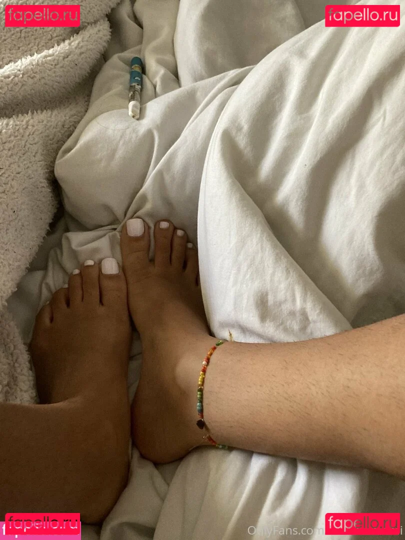 Baby Momo Onlyfans Photo Gallery 