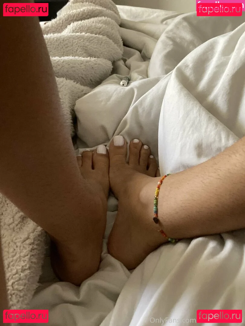 Baby Momo Onlyfans Photo Gallery 