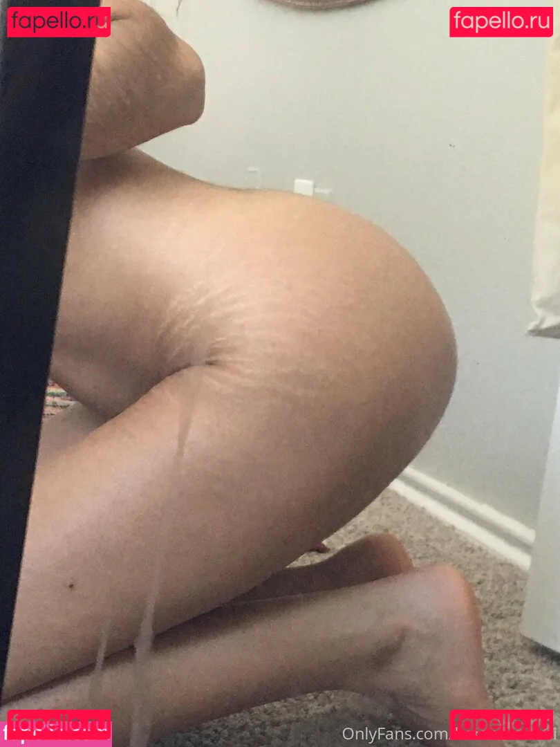 Baby Momo Onlyfans Photo Gallery 