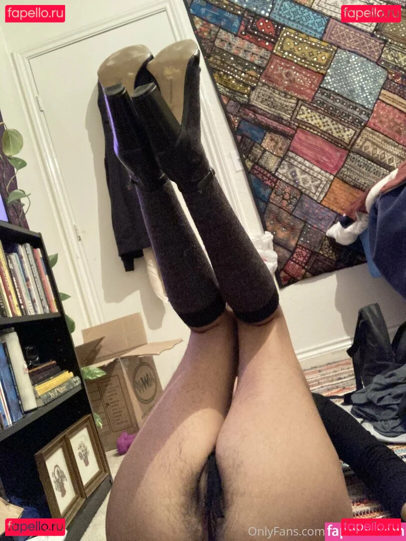 Baby Momo Onlyfans Photo Gallery 