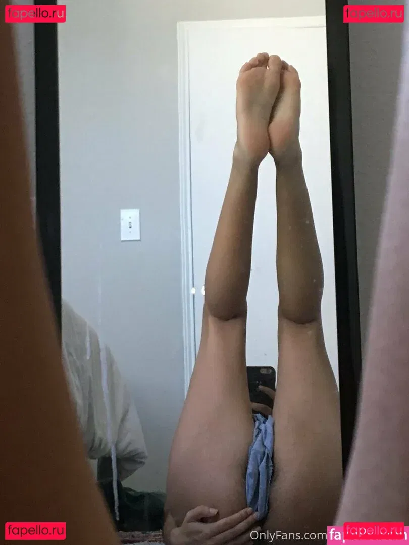 Baby Momo Onlyfans Photo Gallery 