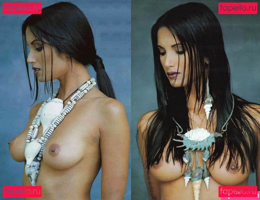 Padma Lakshmi Onlyfans Photo Gallery 