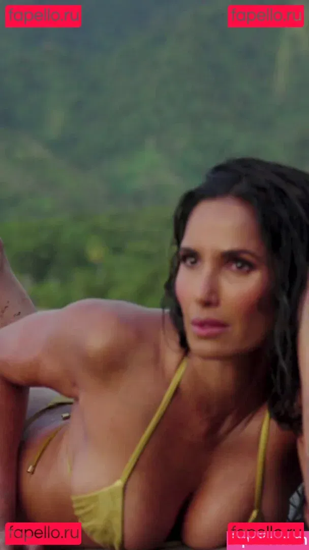 Padma Lakshmi Onlyfans Photo Gallery 