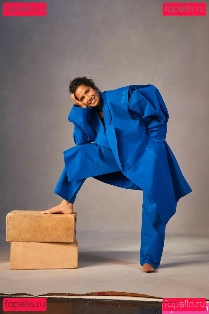 Padma Lakshmi Onlyfans Photo Gallery 