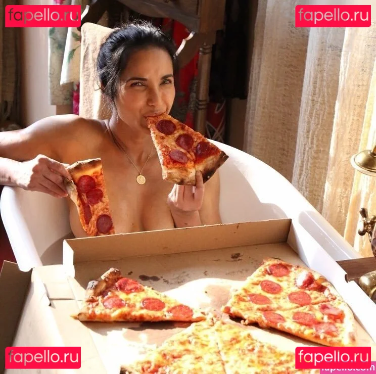 Padma Lakshmi Onlyfans Photo Gallery 