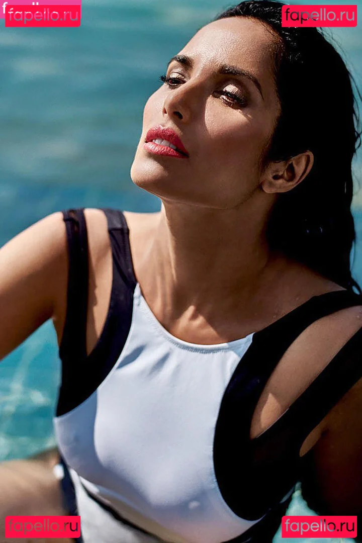 Padma Lakshmi Onlyfans Photo Gallery 