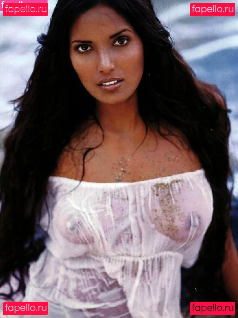 Padma Lakshmi Onlyfans Photo Gallery 