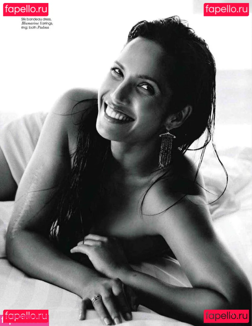 Padma Lakshmi Onlyfans Photo Gallery 