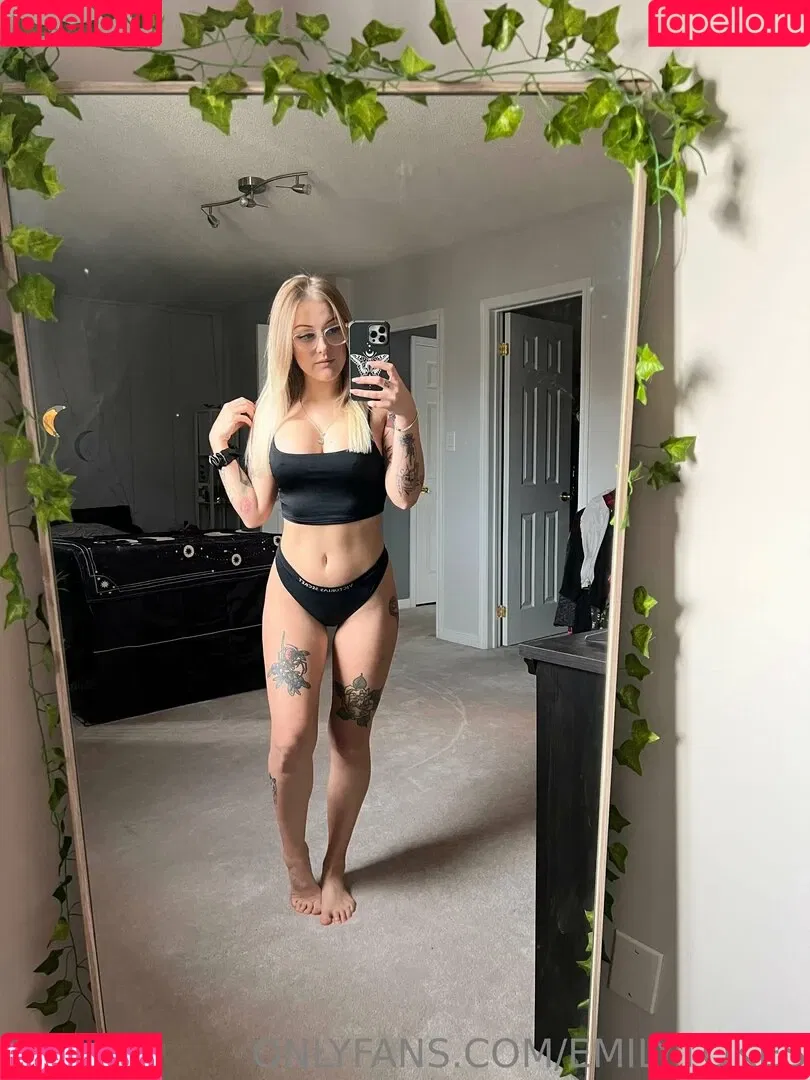 Emily Tokes Onlyfans Photo Gallery 