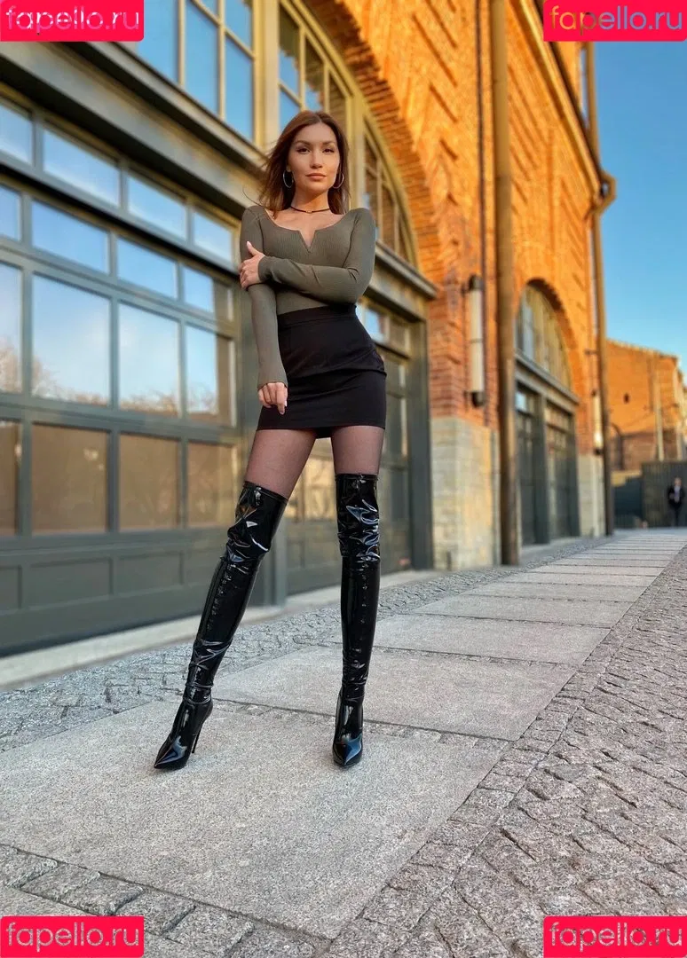 Alya Yakubova Onlyfans Photo Gallery 