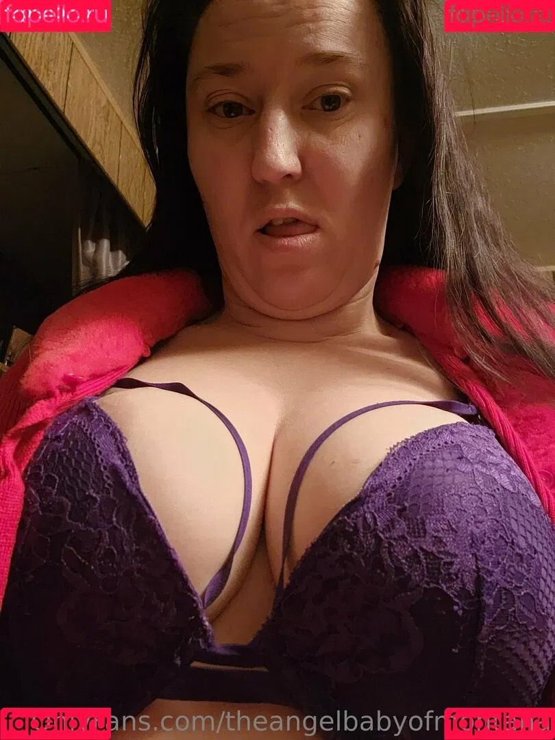 theangelbabyofmontana Onlyfans Photo Gallery 