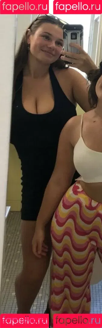 Maxine Onlyfans Photo Gallery 