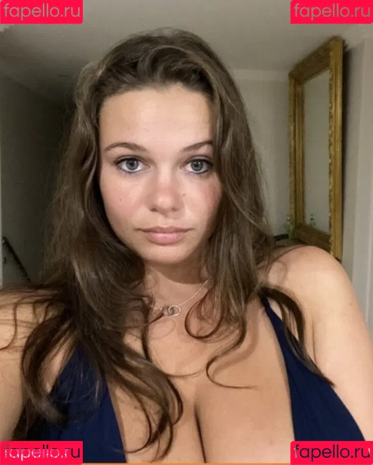 Maxine Onlyfans Photo Gallery 
