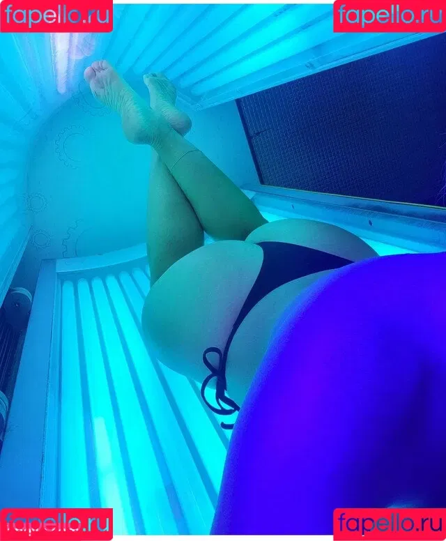 Fromredwithlove Onlyfans Photo Gallery 