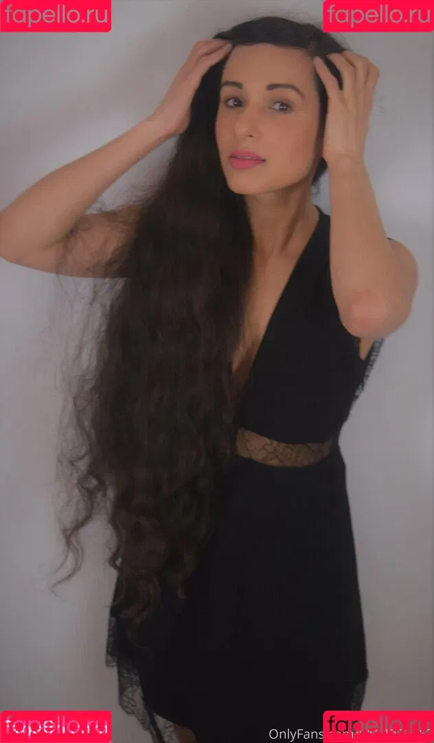 mirabellaestella Onlyfans Photo Gallery 