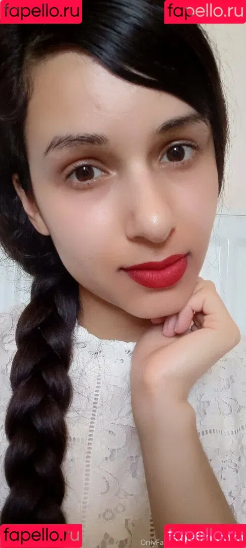 mirabellaestella Onlyfans Photo Gallery 