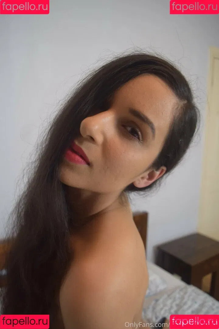 mirabellaestella Onlyfans Photo Gallery 