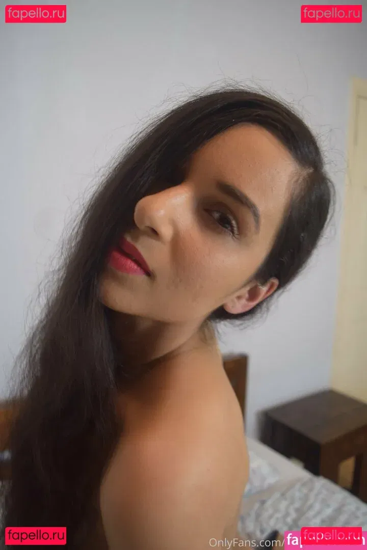 mirabellaestella Onlyfans Photo Gallery 