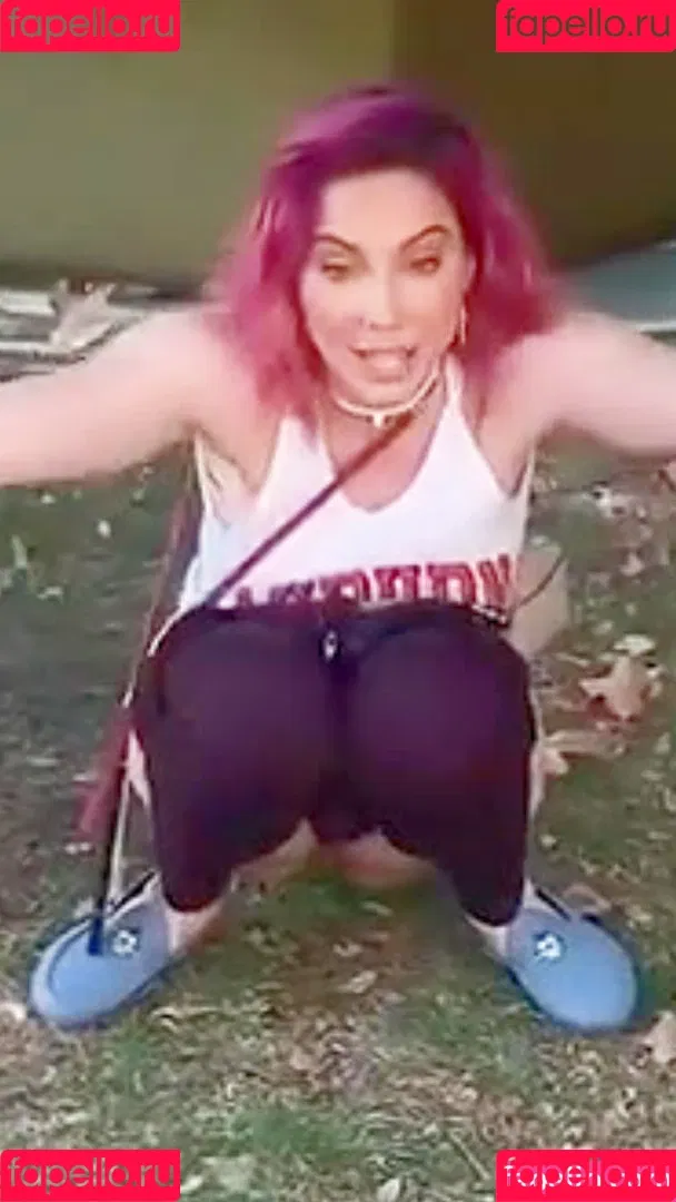 Whitney Cummings Onlyfans Photo Gallery 