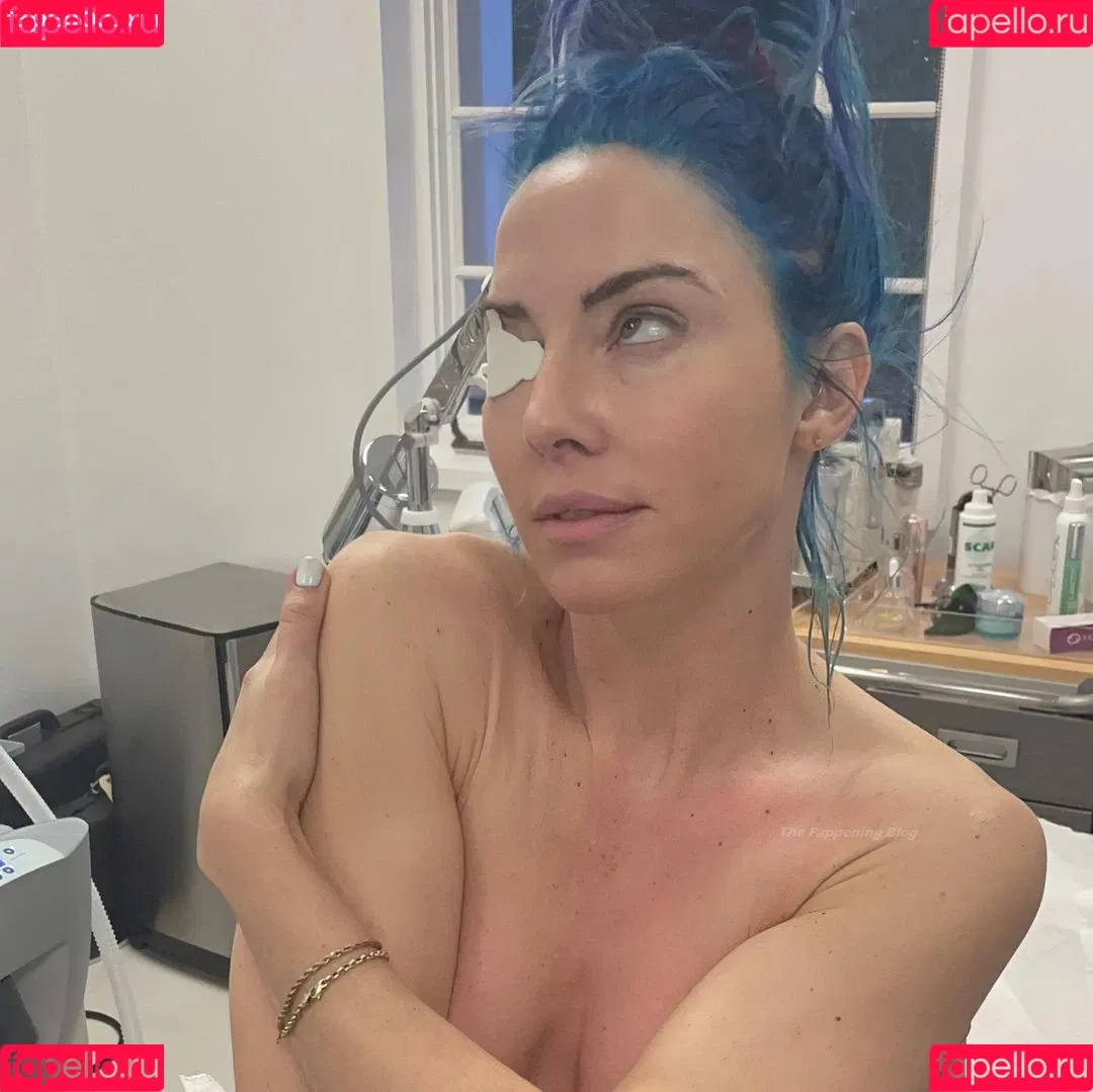 Whitney Cummings Onlyfans Photo Gallery 