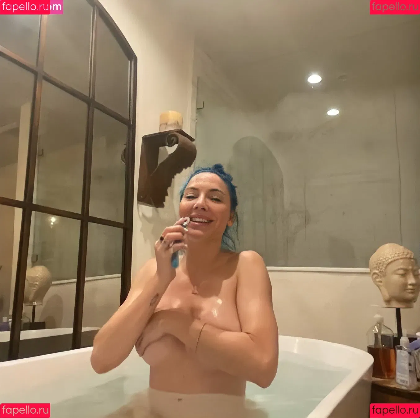 Whitney Cummings Onlyfans Photo Gallery 