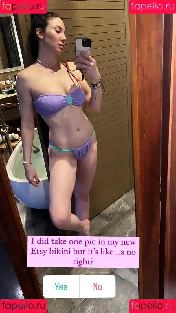 Whitney Cummings Onlyfans Photo Gallery 