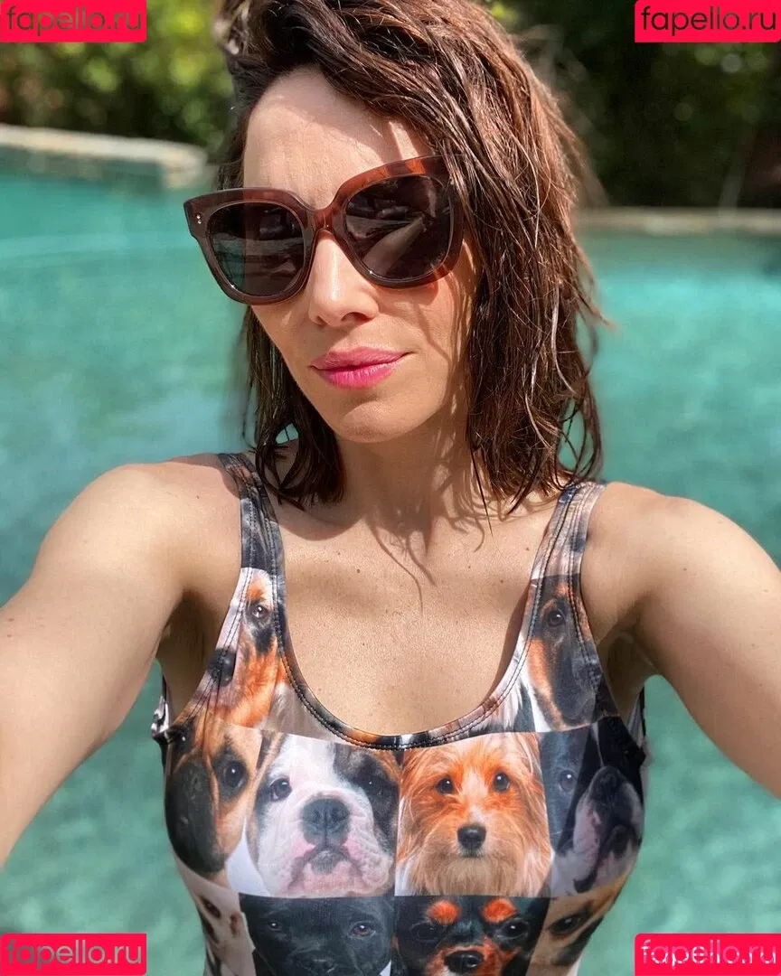 Whitney Cummings Onlyfans Photo Gallery 
