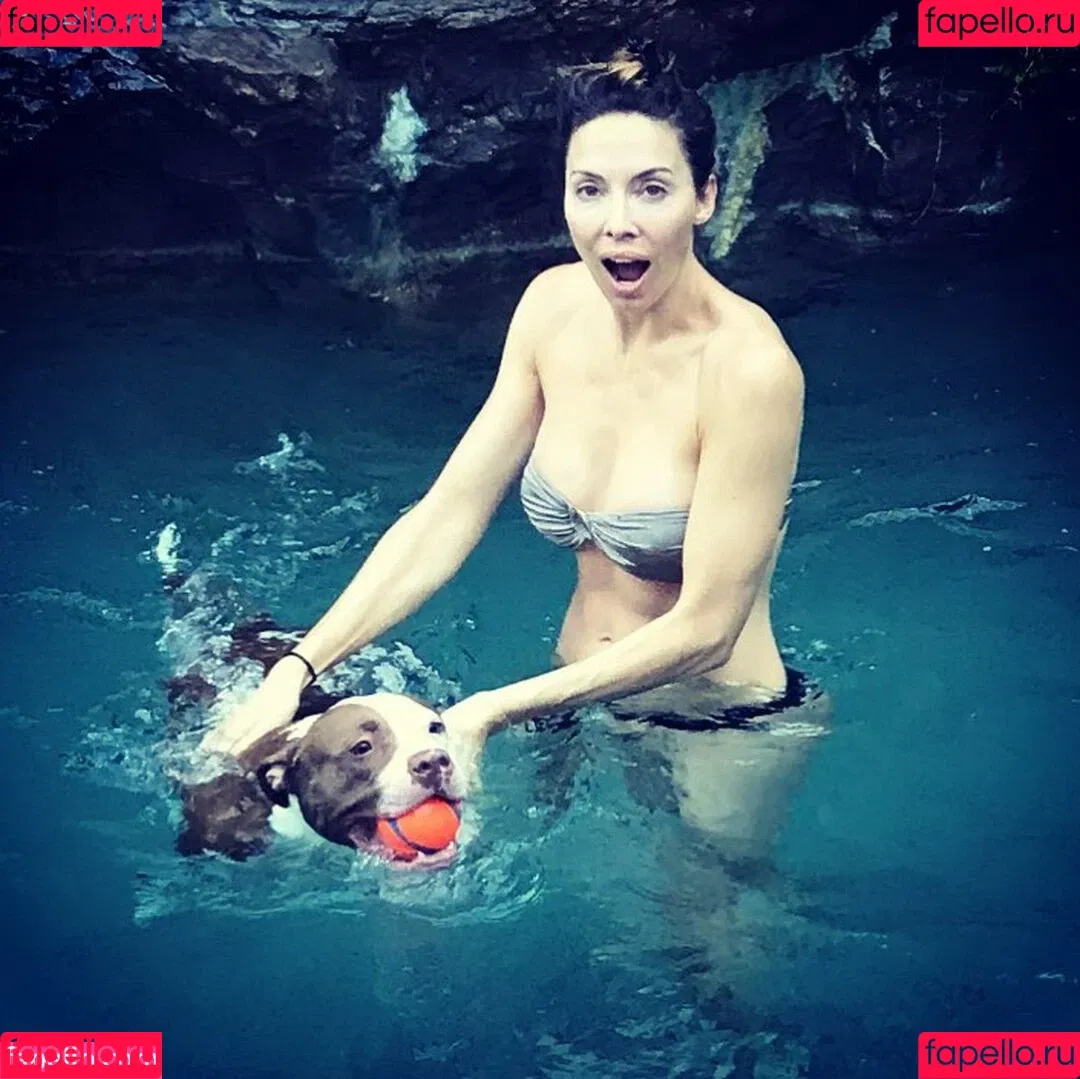 Whitney Cummings Onlyfans Photo Gallery 
